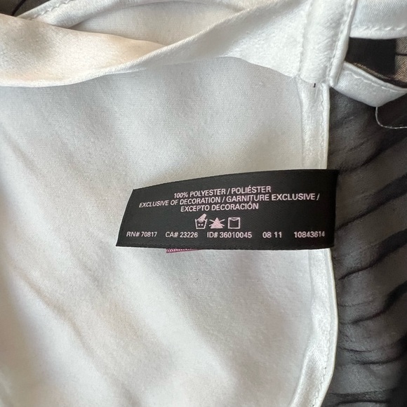 Victoria’s Secret Sheer Tie Slip - Picture 6 of 6